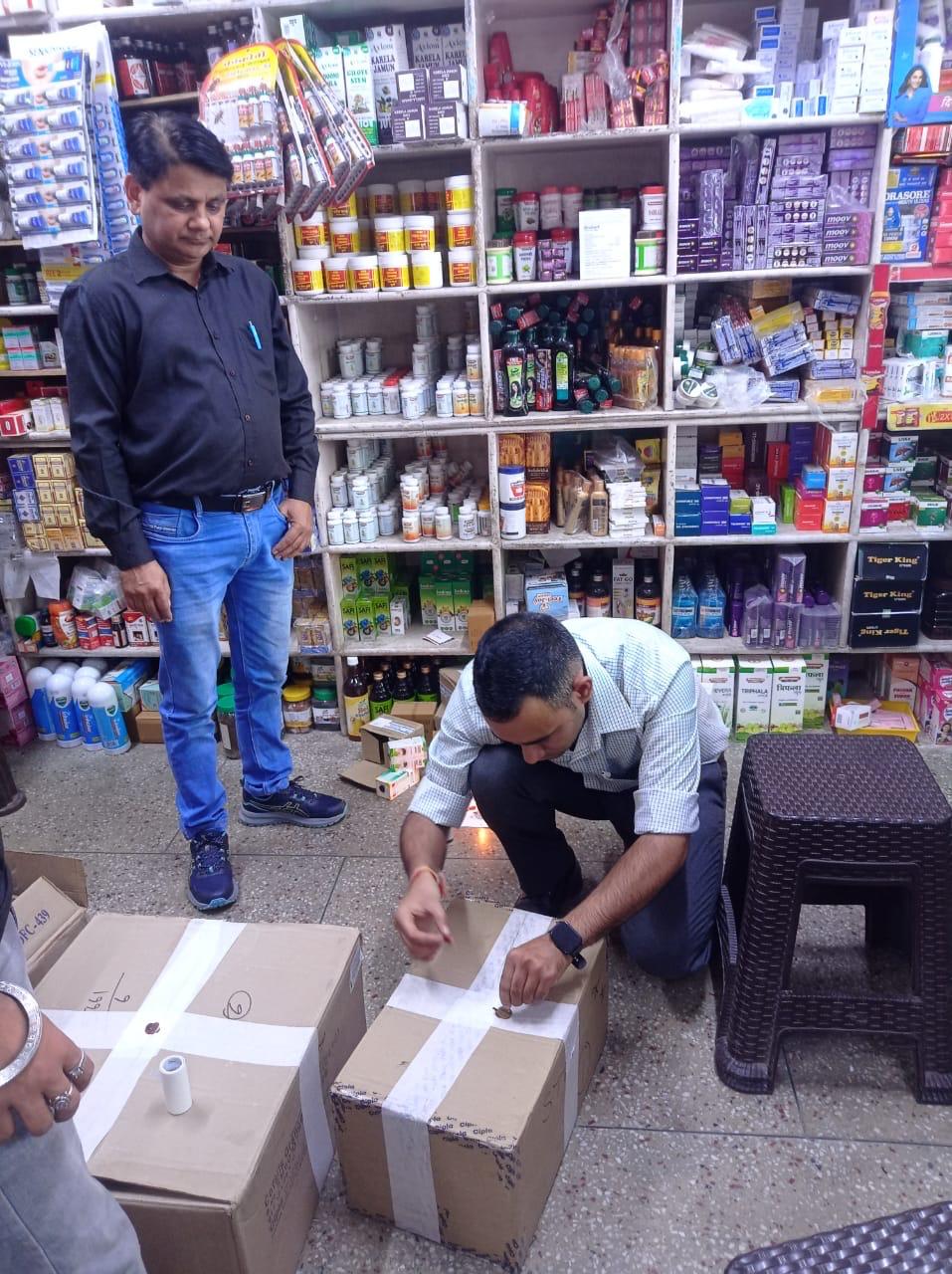 उत्तराखंड में कफ सिरप पर बड़ी कार्रवाई, 350 से ज्यादा सैंपल जांचे गए, कई मेडिकल स्टोर सील