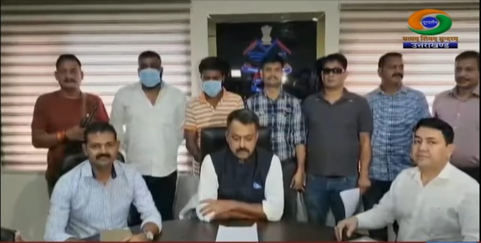 जंतर मंतर आंदोलन -, इस्तीफा देने वाले सिपाही की निकली आपराधिक कुंडली