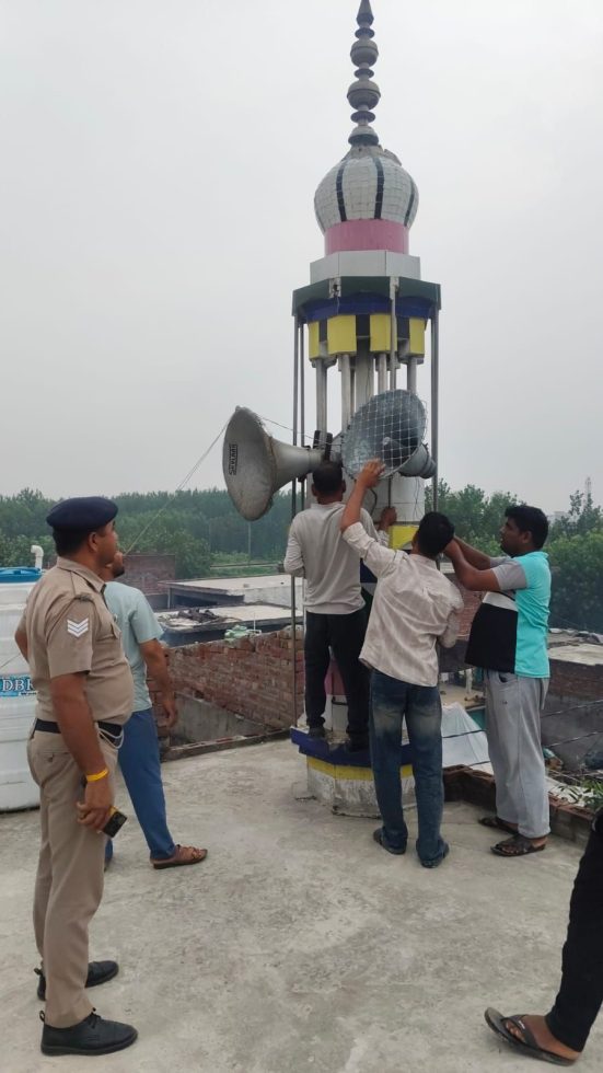 एक्शन- पुलिस ने हरिद्वार में उतारे दर्जनों लाउडस्पीकर
