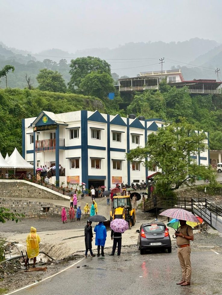 शहीद दीपक पुण्डीर स्मृति सामुदायिक भवन का लोकार्पण