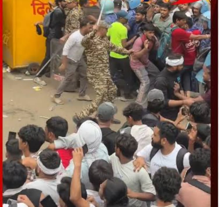 ओह माय गॉड! जब लोकप्रियता विशेषज्ञता पर भारी पड़ जाए