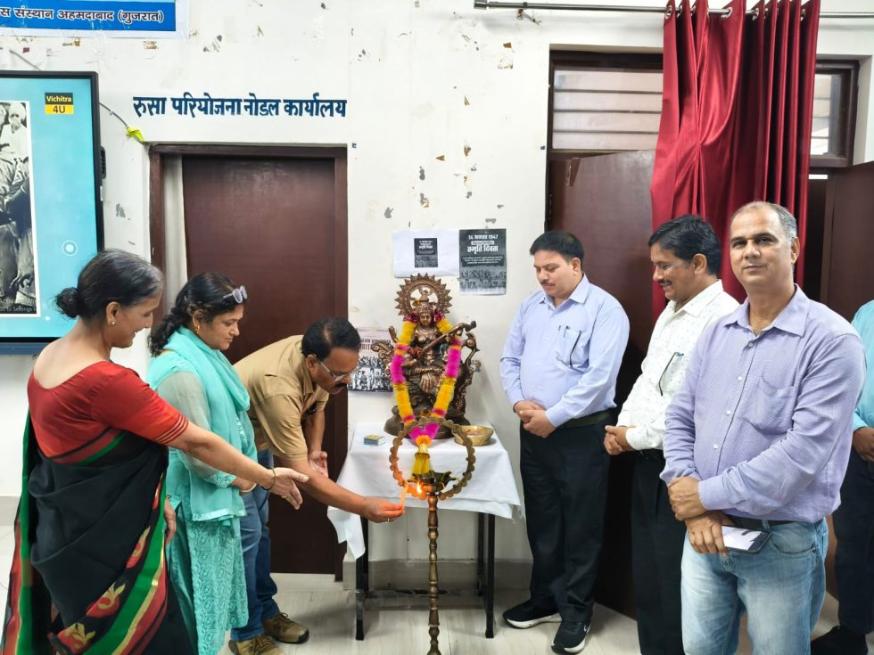 विभाजन विभीषिका स्मृति दिवस पर शहीदों को श्रद्धांजलि